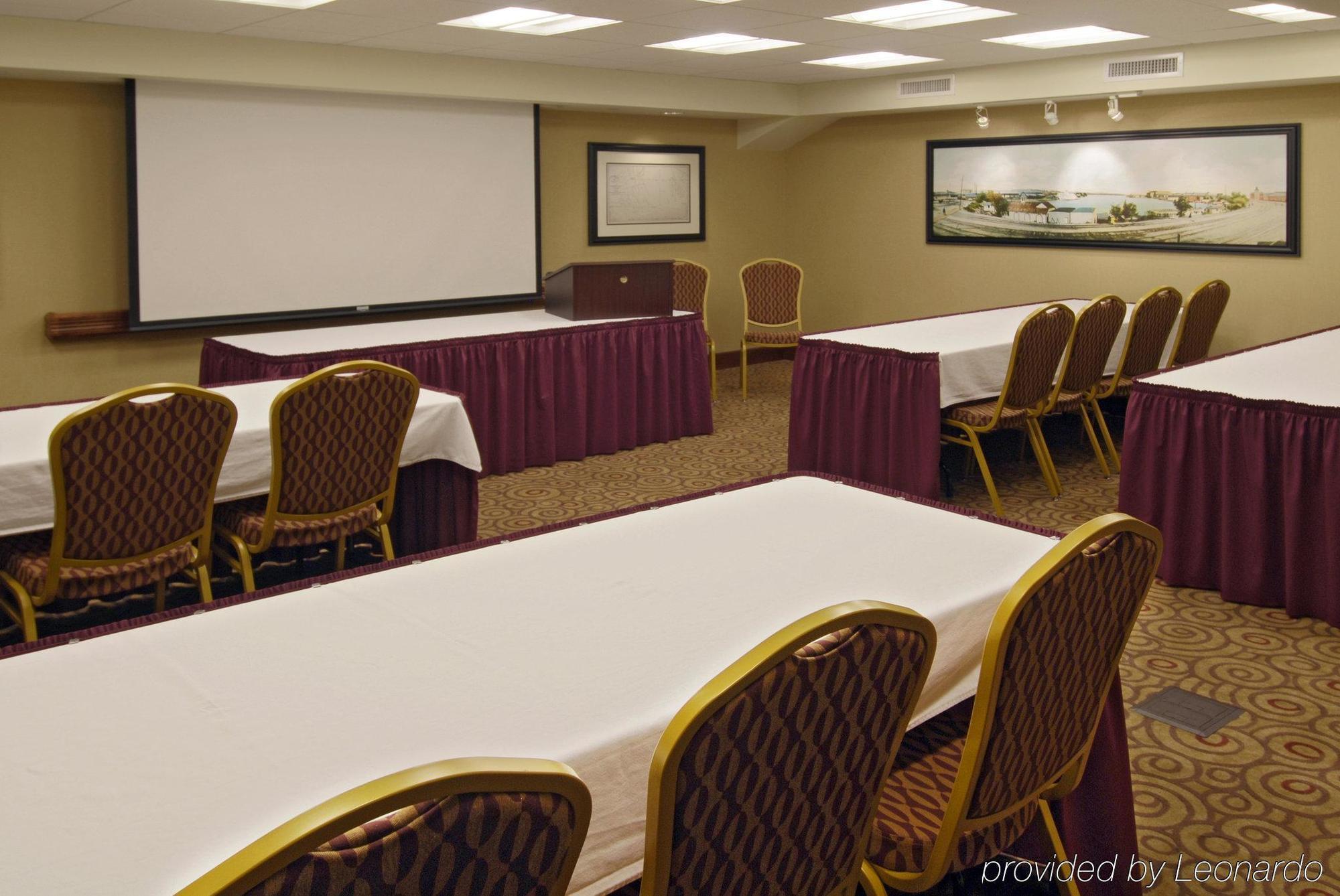 Hampton Inn Dubuque Facilities photo